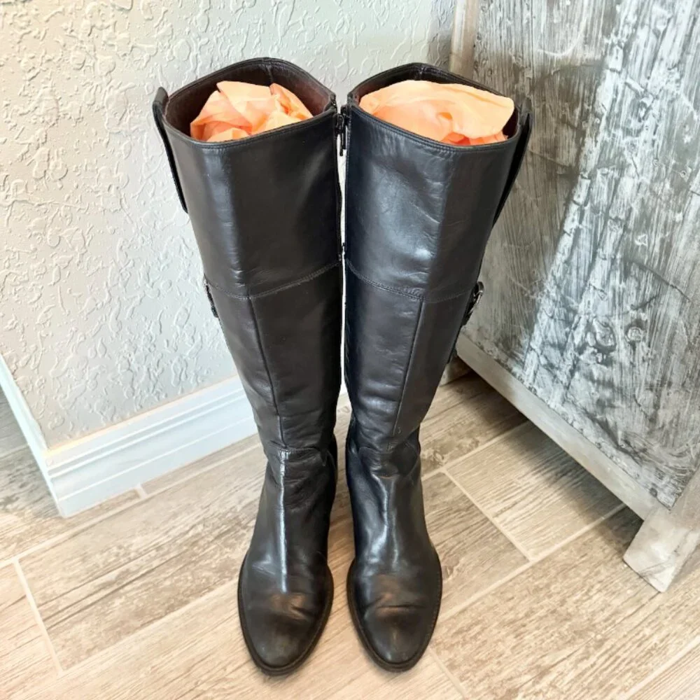 Italian Leather Boots - Picture 4 of 11